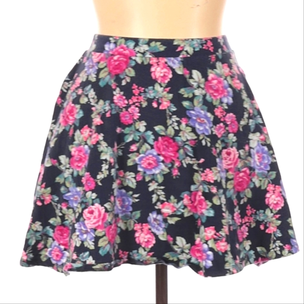 ❤️ 2/$15 Last 1❣️ cotton forever 21 floral print skirt